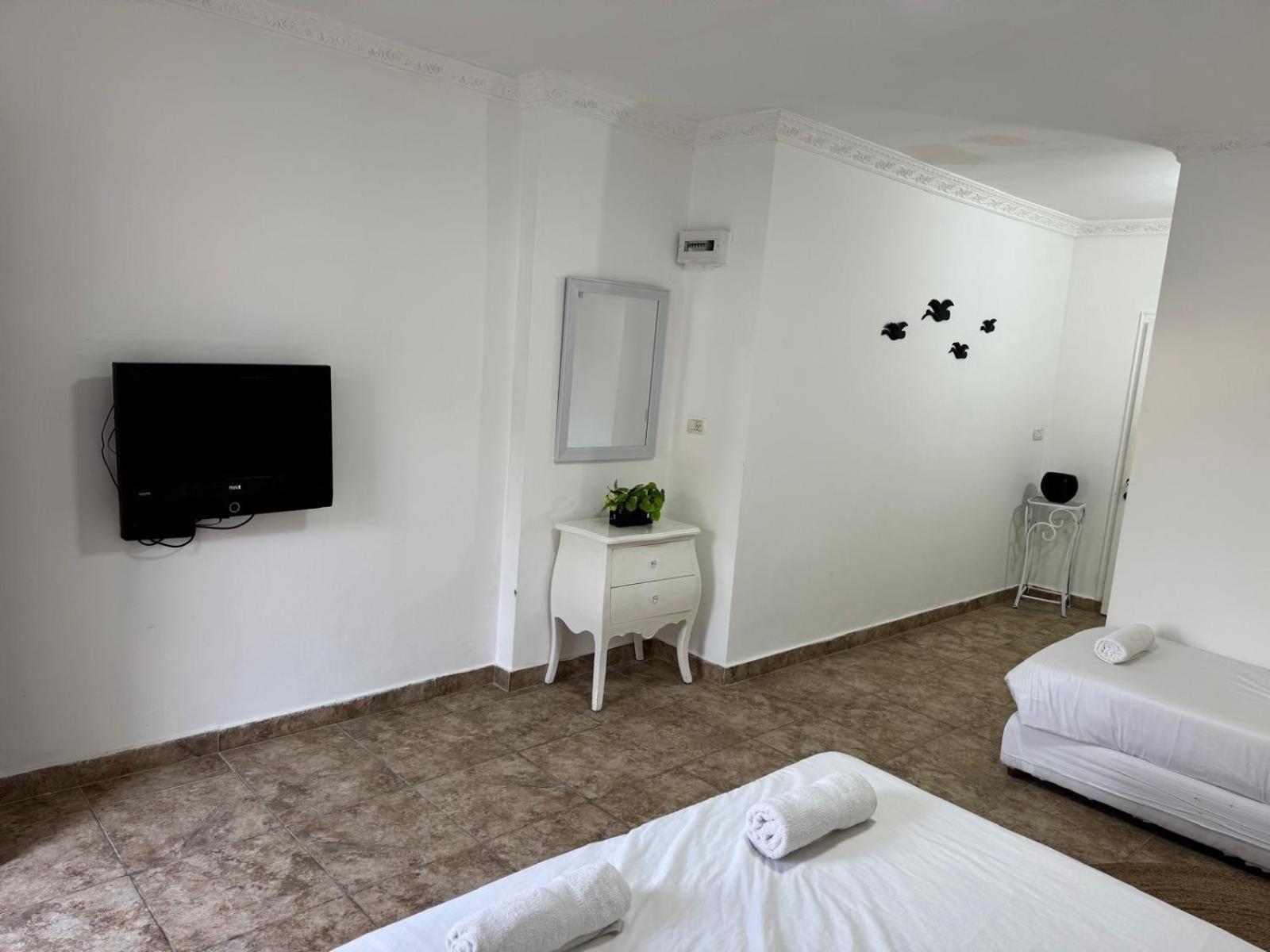 Loren Village Neve Zohar Ngoại thất bức ảnh