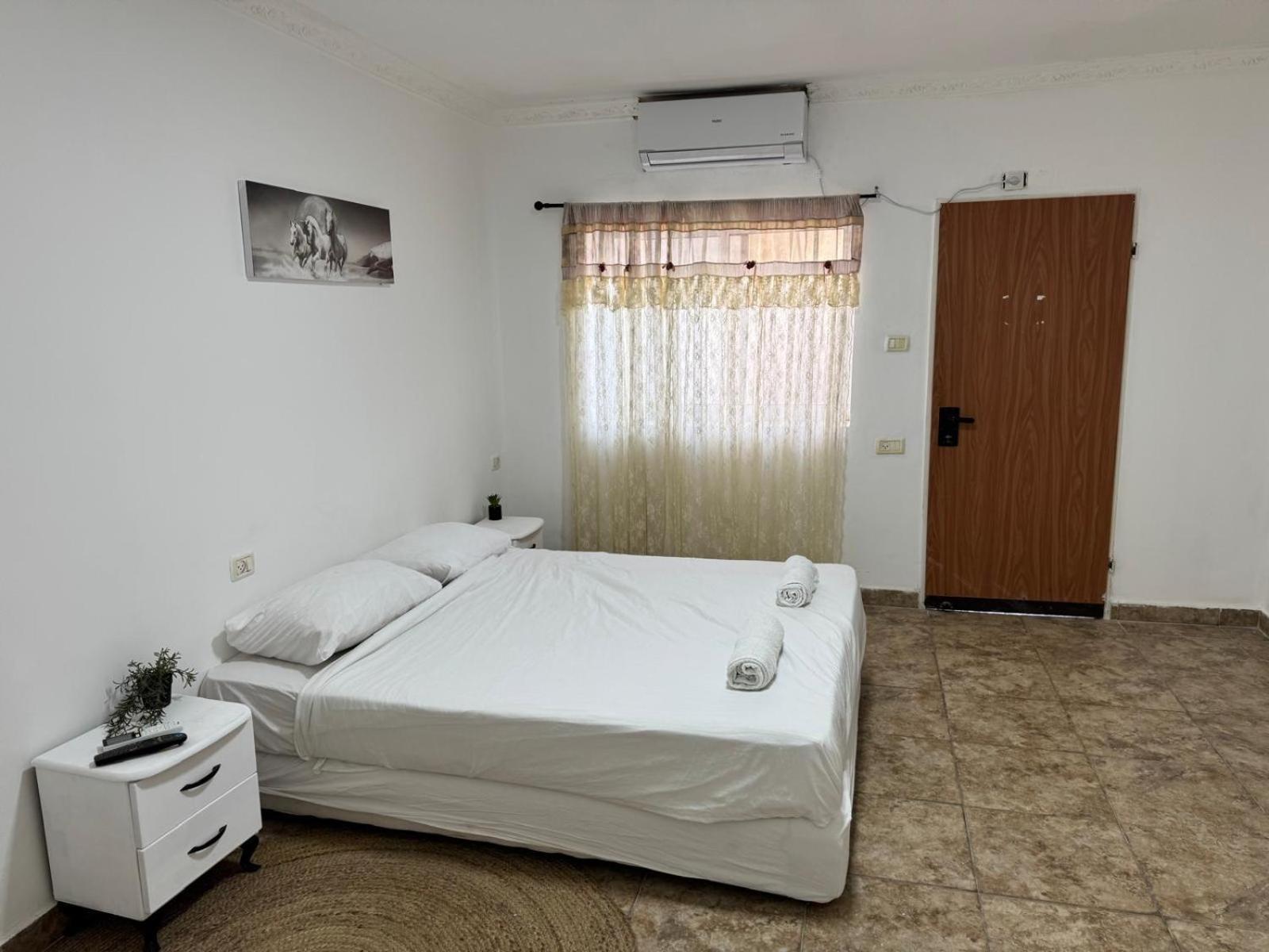 Loren Village Neve Zohar Ngoại thất bức ảnh